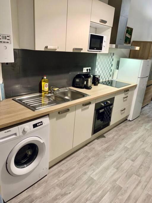 Maison 3 Chambres - 600M Metro Marbrerie - Lille Mons-en-Baroeul Eksteriør bilde